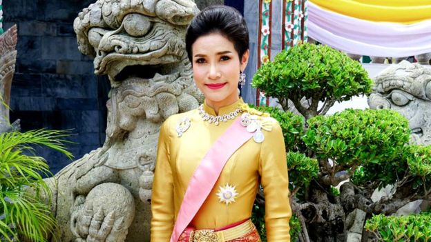 چرا پادشاه تایلند معشوقه خود را مجازات کرد؟+عکس چرا پادشاه تایلند معشوقه خود را مجازات کرد؟+عکس