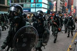 دادگاه هنگ‌کنگ: ممنوعیت انتشار اطلاعات پلیس از جمله تصاویر آن‌ها