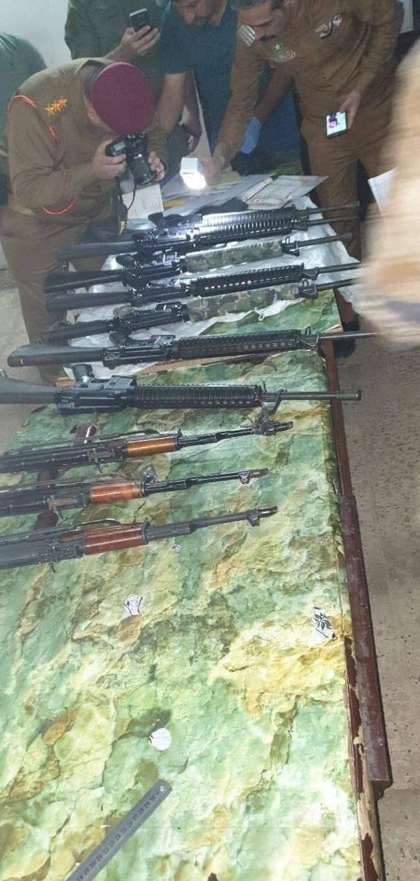 منزل استاندار «ذیقار» به آتش کشیده شد/تصاویری از کشف یک خودرو حامل سلاح منزل استاندار «ذیقار» به آتش کشیده شد/تصاویری از کشف یک خودرو حامل سلاح