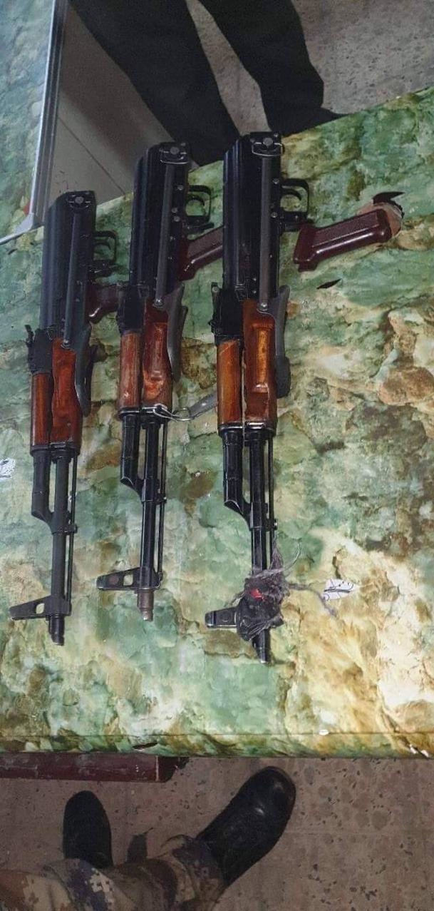 منزل استاندار «ذیقار» به آتش کشیده شد/تصاویری از کشف یک خودرو حامل سلاح منزل استاندار «ذیقار» به آتش کشیده شد/تصاویری از کشف یک خودرو حامل سلاح