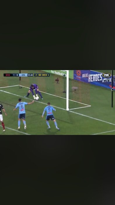 جنجال فغانی در شهرآورد استرالیا؛ از پیامهای عاشقانه تا VAR+عکس جنجال فغانی در شهرآورد استرالیا؛ از پیامهای عاشقانه تا VAR+عکس