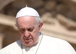 پاپ گفت وگو و راه حل عادلانه در لبنان را خواستار شد