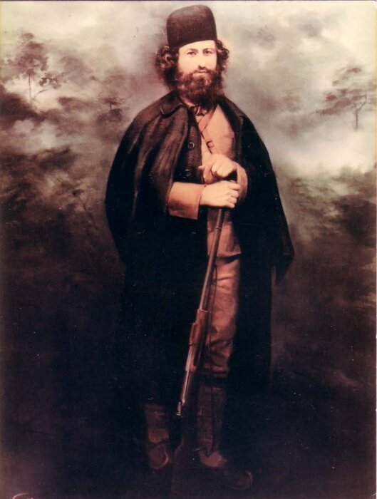 درباره میرزا کوچکخان درباره میرزا کوچکخان