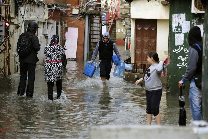 قایق سواری در خیابان&zwnj;های لبنان/تصاویر