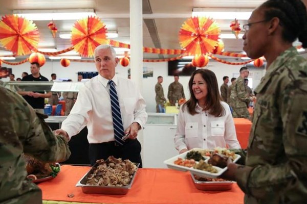 دیدار مایک پنس با بارزانی در اربیل دیدار مایک پنس با بارزانی در اربیل