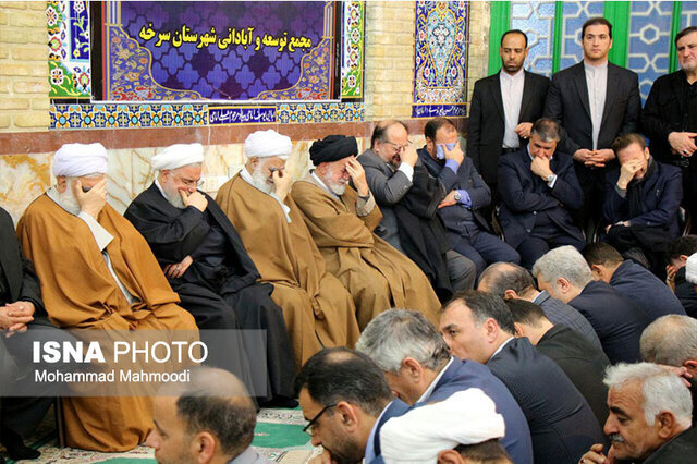 حضور حسن روحانی در مراسم ختم خواهرش+عکس