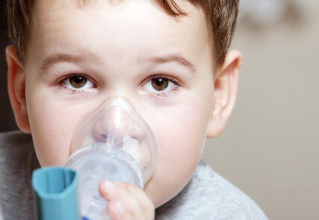 آلودگی هوا، عامل بروز آسم و عفونت ریه در کودکان