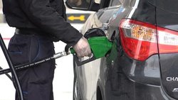 کاهش ۵۷ درصدی مصرف بنزین در تعطیلات نوروزی امسال