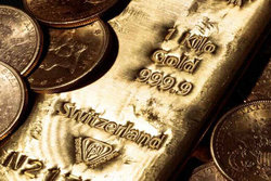 سقوط قیمت جهانی طلا با خوش‌بینی به برنامه باز شدن اقتصاد آمریکا