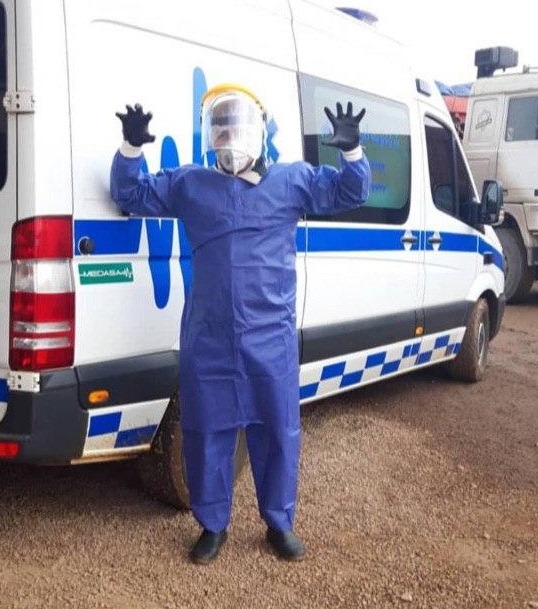 شادی یک پرستار در خط مقدم مبارزه با کرونا به سبک دیاباته/عکس