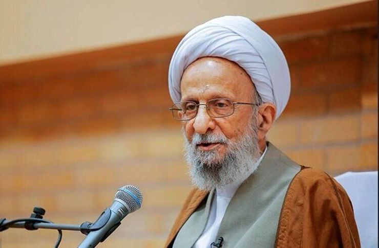 پیکر آیت الله مصباح یزدی از مشهد به تهران منتقل شد
