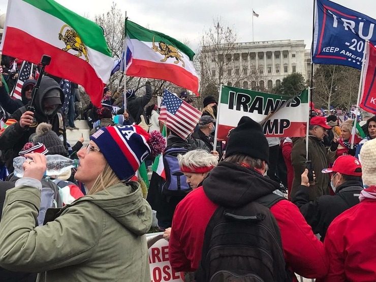 عکس| حضور هواداران ایرانی ترامپ در یورش به کنگره/ واکنش مهاجرانی