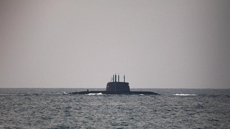 عبور زیردریایی اسرائیل از کانال سوئز به سمت خلیج فارس؛ چه خبر است؟