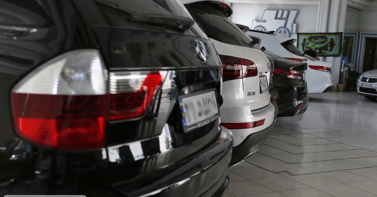 پیش‌بینی کارشناسان از روند قیمت‌ها در بازار خودرو تا پایان امسال