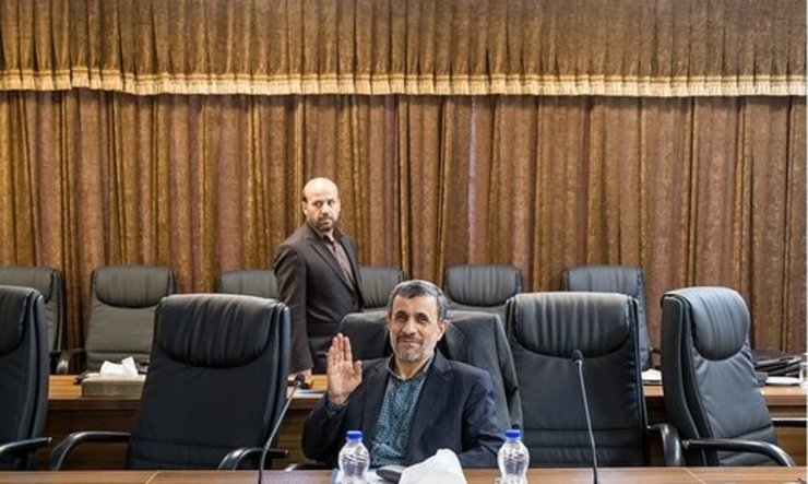 محمود احمدی نژاد خریدار ندارد /قالیباف خود را پیروز 1400 می داند