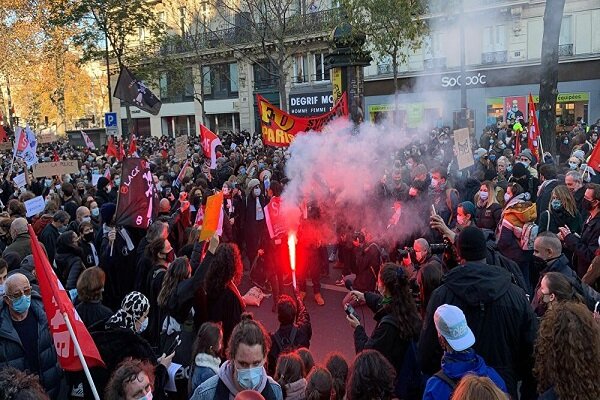 تظاهرات گسترده مردمی در پاریس