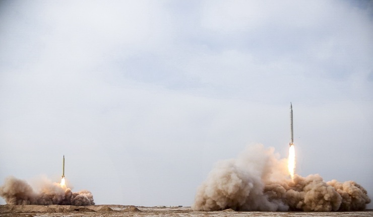 موشک‌های ایرانی در یکصد مایلی ناو آمریکایی فرود آمدند