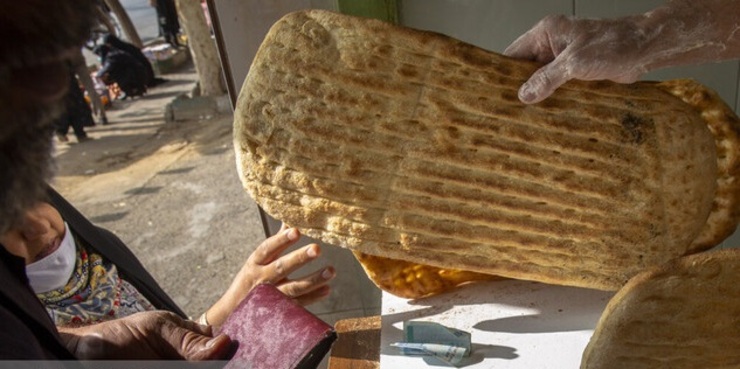 نانوایی‌ها در صدر دریافت اخطارهای کرونایی / توصیه های وزارت بهداشت برای خرید نان