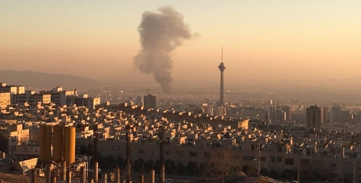 تصاویر| آتش‌سوزی در خیابان شوش تهران