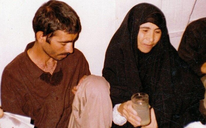 روحانی درگذشت مادر شهیدان کارکوبزاده را تسلیت گفت روحانی درگذشت مادر شهیدان کارکوبزاده را تسلیت گفت