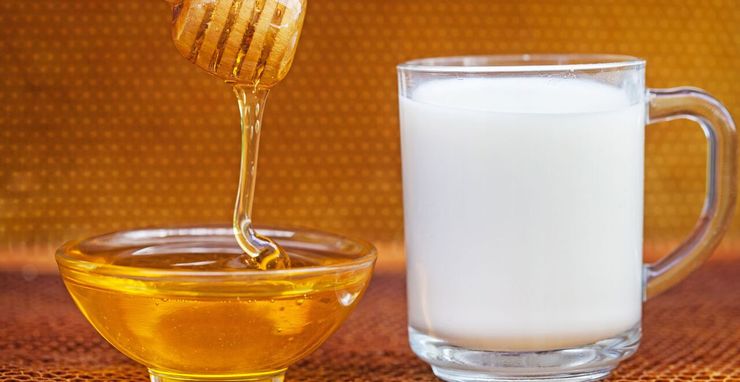 ۷ فایده ارزشمند ترکیب شیر و عسل که از آن‌ها بی‌خبرید!