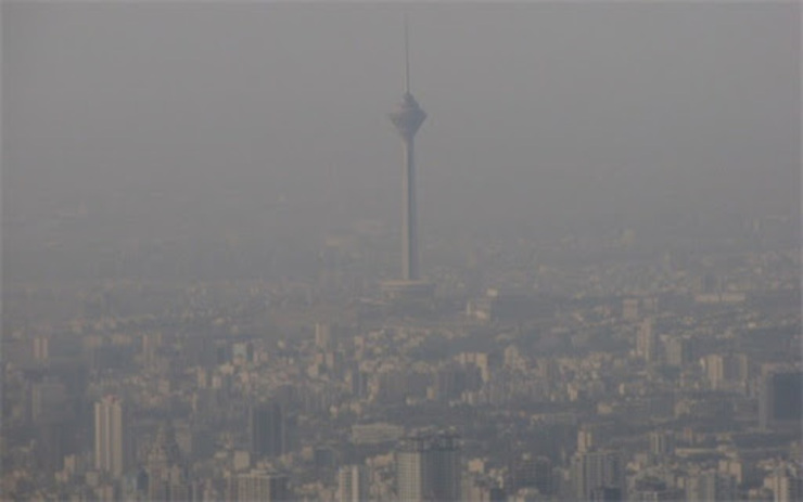 روزهای خاکستری تهران و متهمانی که فرافکنی می‌کنند/ آیا بنزین هوا را آلوده می‌کند؟
