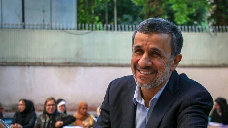 محمود احمدی‌نژاد قصد افشاگری دارد؟