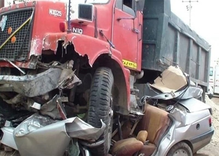 تصادف در جاده خرم آباد - بروجرد/ ۴ نفر کشته شدند
