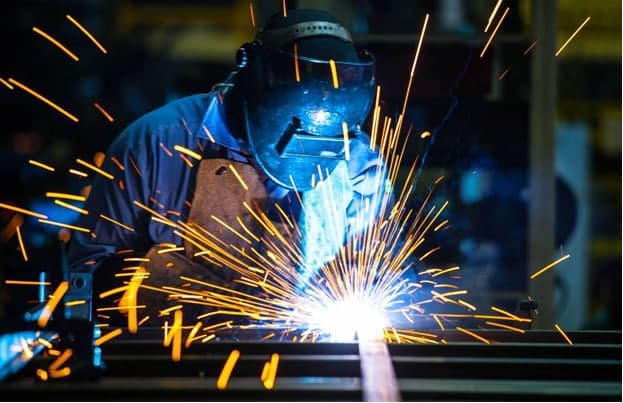 از برق کاری تا جوشکاری را به تلفن هوشمند خود بسپارید! از برق کاری تا جوشکاری را به تلفن هوشمند خود بسپارید!