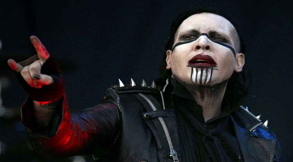 مرلین منسون به آزار جنسی متهم شد مرلین منسون به آزار جنسی متهم شد