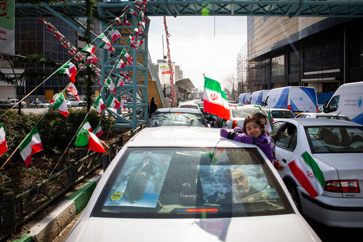 واکنش تند سازمان تبلیغات به انتقاد از حذف نام امام خمینی