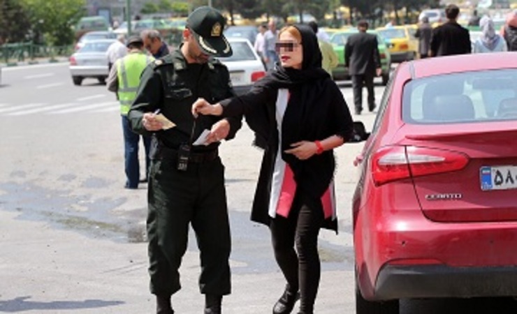 پلیس: ایراد سامانه ثبت کشف حجاب در خودرو رفع شد