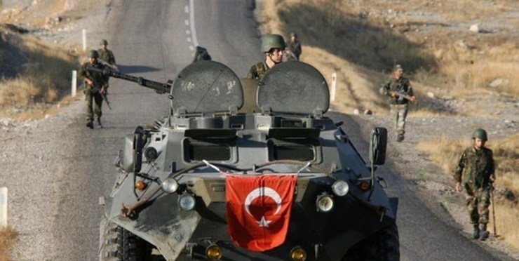 وزیر دفاع ترکیه: عملیات نظامی در شمال عراق ادامه خواهد یافت