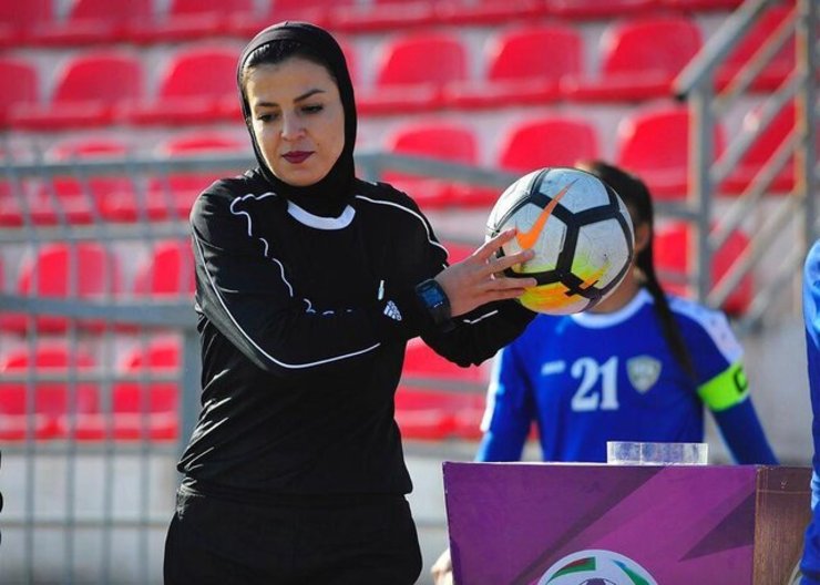 جنجال داور زن فوتبال ایران