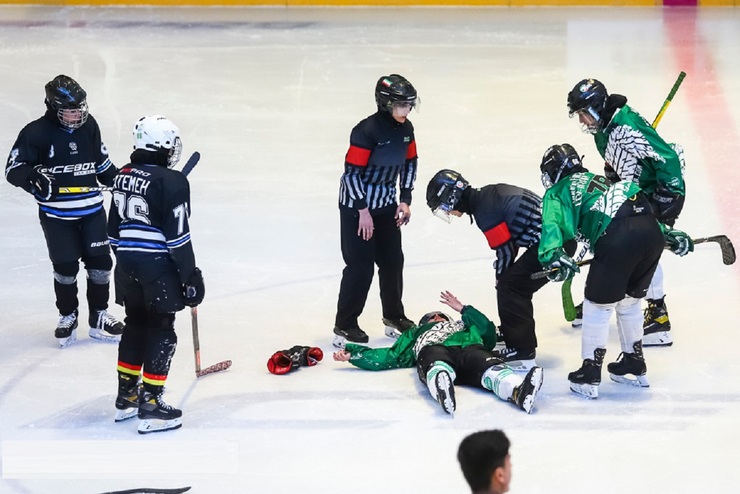 تصاویر| مسابقات هاکی روی یخ زنان