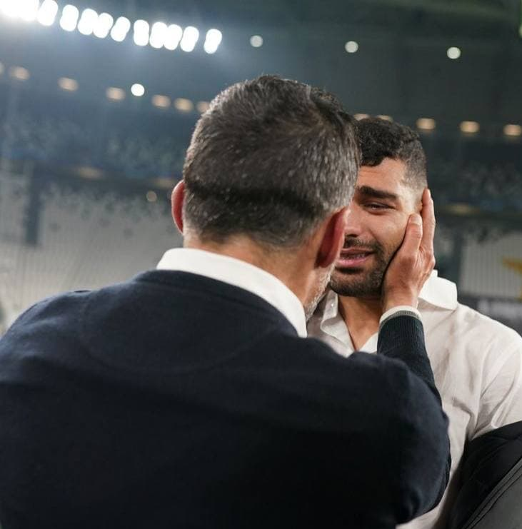 اشک&zwnj;های طارمی پس از صعود پورتو و حذف یوونتوس +تصاویر