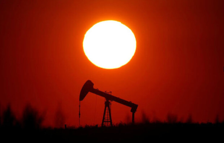 قیمت نفت خام از سقوط بازگشت/ برنت ۶۸ دلار