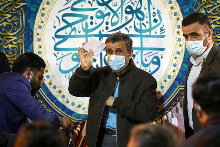 احمدی‌نژاد: باید ۴۰ دلار یارانه نقدی پرداخت کنند