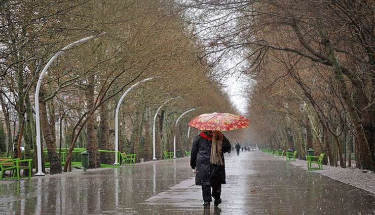 هواشناسی: ورود سامانه بارشی جدید از جنوب کشور/ بارش‌های پراکنده در استان‌های شمالی/ تهران سردتر می‌شود