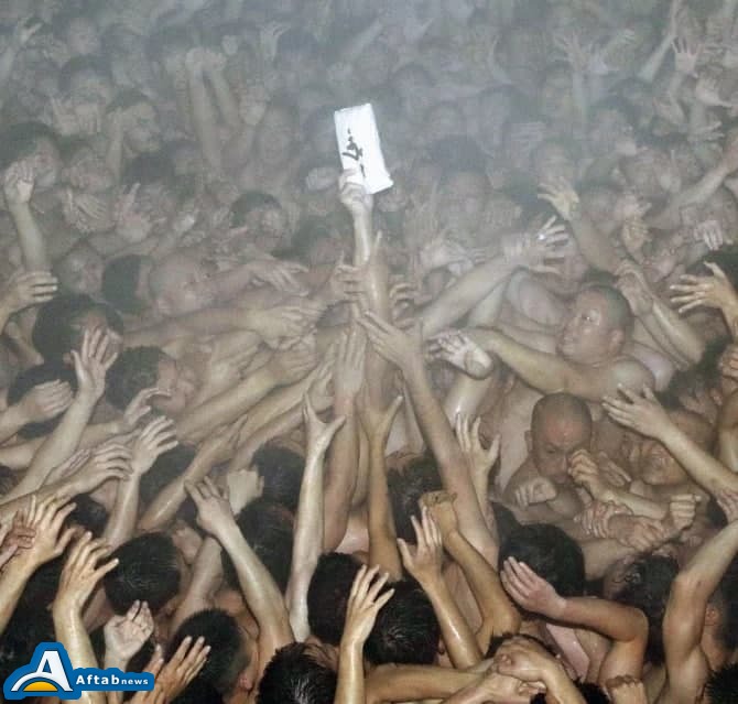 عکس| جشنواره رقابت مردان برهنه در ژاپن برای دستیابی به چوب مقدس!