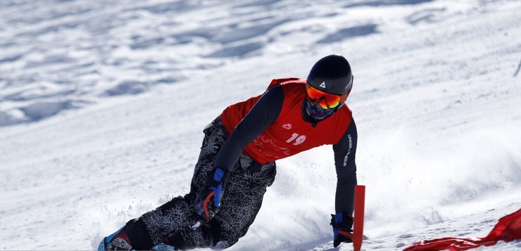 تصاویر| مسابقات اسکی روی برف در اصفهان