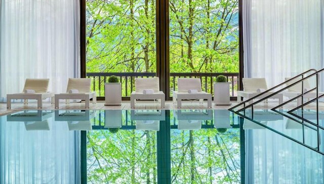 قرنطینه لوکس پادشاه تایلند قرنطینه لوکس پادشاه تایلند