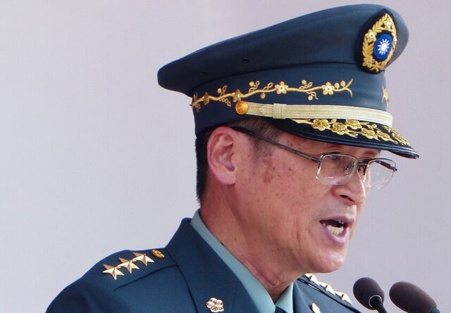 عذرخواهی وزیر دفاع تایوان به دلیل شیوع کرونا در ناوهای جنگی این کشور عذرخواهی وزیر دفاع تایوان به دلیل شیوع کرونا در ناوهای جنگی این کشور