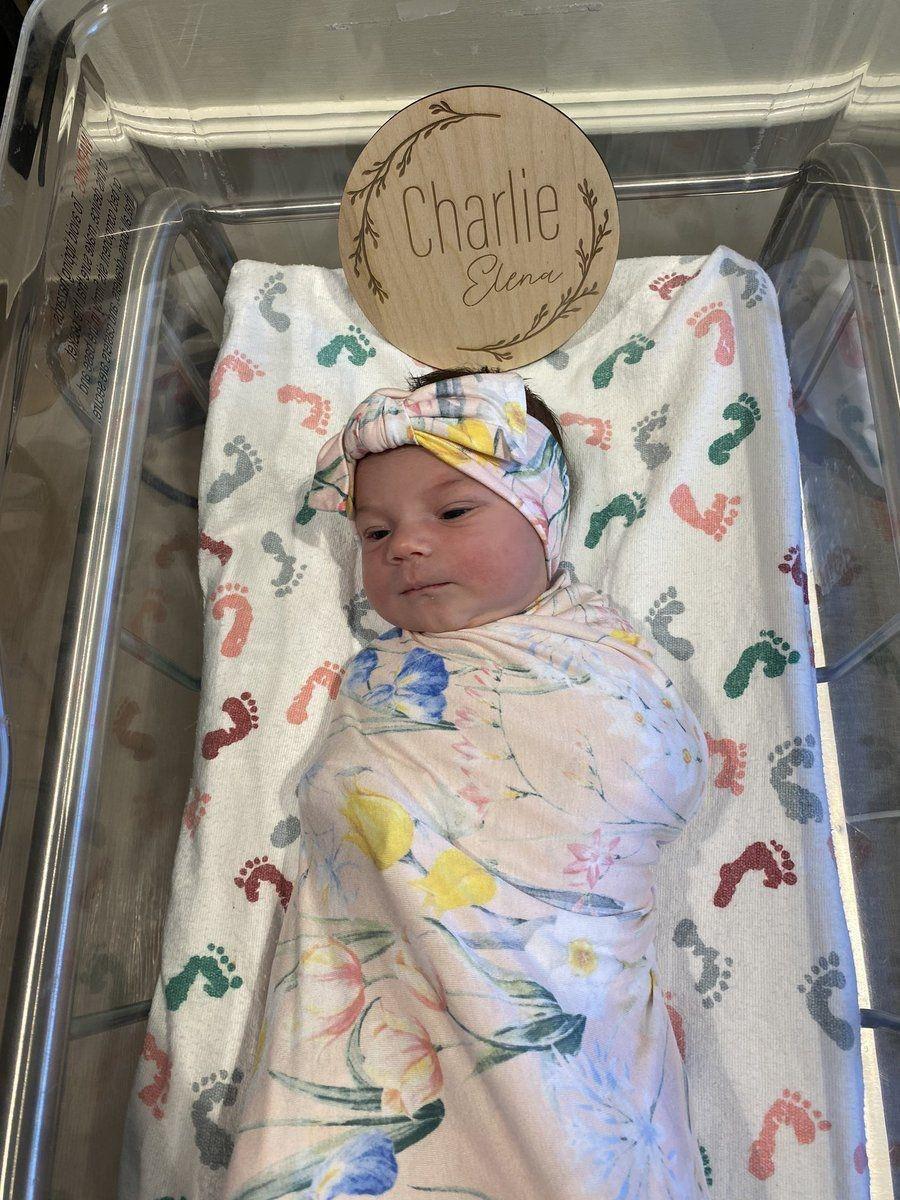 اولین تصویر از فرزند ستاره محبوب فوتبال زنان اولین تصویر از فرزند ستاره محبوب فوتبال زنان