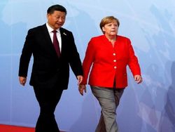 دور خیز اروپا و چین برای کنار زدن آمریکا از معادلات بین‌المللی