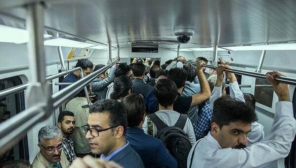 مسافران بدون ماسک در مترو و اتوبوس پایتخت مسافران بدون ماسک در مترو و اتوبوس پایتخت