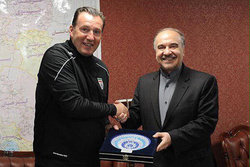 وزارت ورزش: مسئول قرارداد ویلموتس فدراسیون فوتبال است