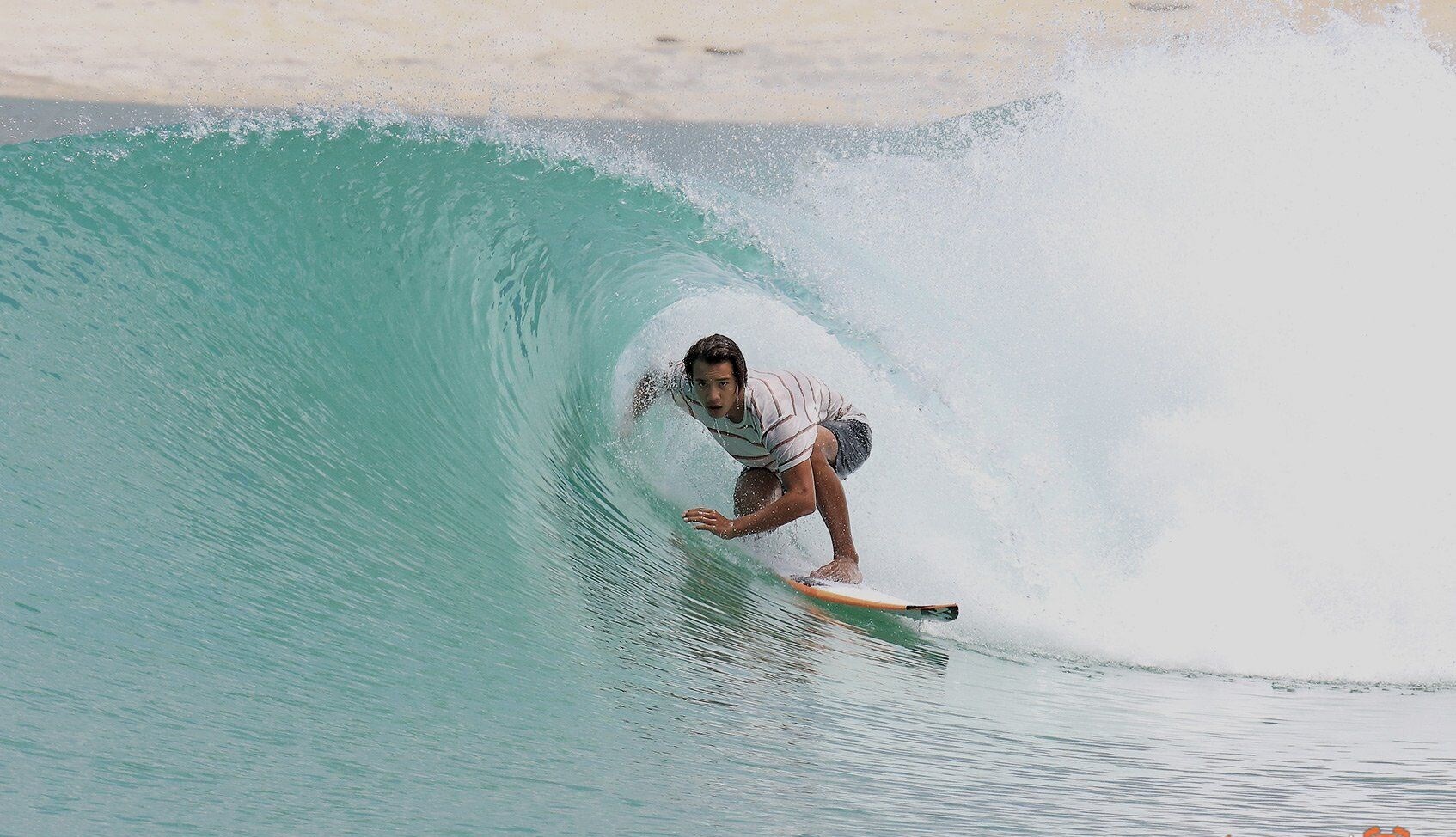 استخر بزرگی که قرار است تفریحات عجیبی را در اختیار مردم قرار دهد! +تصاویر