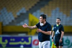 واکنش باشگاه سپاهان به مذاکره استقلال با قلعه‌نویی برای فصل بعد