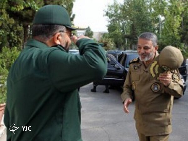 تصاویر| احترام نظامی در سپاه و ارتش چه تفاوتی با هم دارند؟ تصاویر| احترام نظامی در سپاه و ارتش چه تفاوتی با هم دارند؟